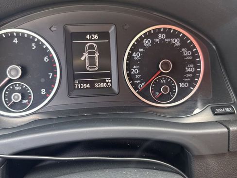Used 2016 Volkswagen Tiguan S FWD image 2