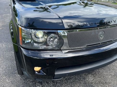 Used 2010 Land Rover Range Rover Sport Supercharged image 25