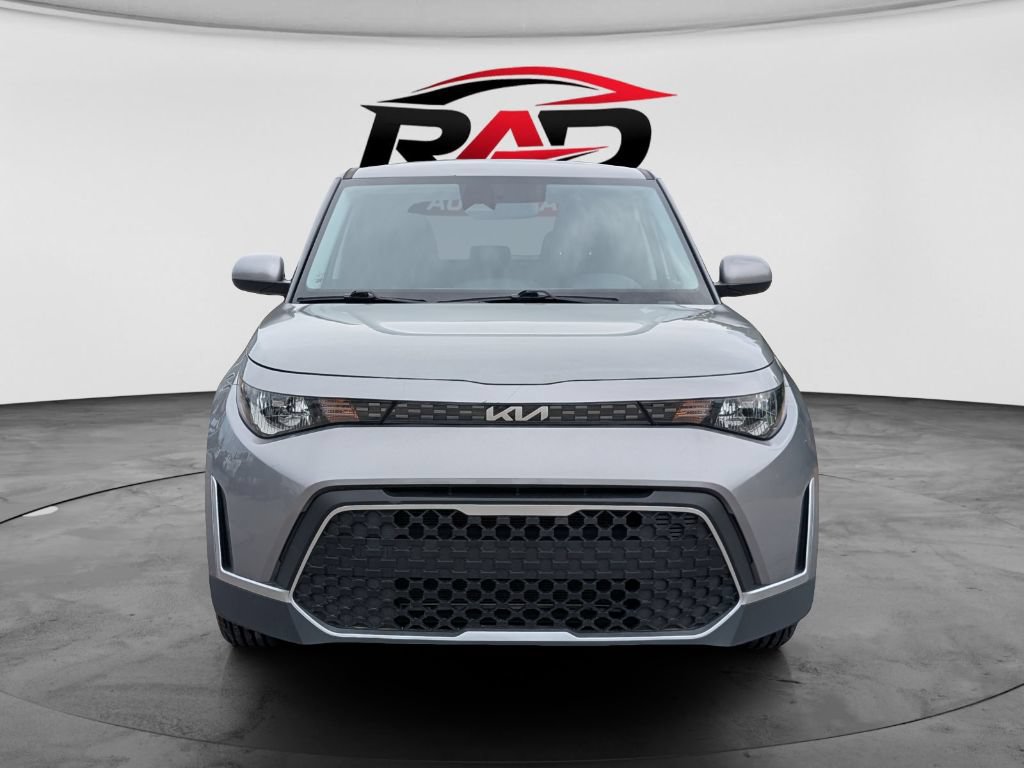Used 2023 Kia Soul LX w/ LX Technology Package FWD image 7