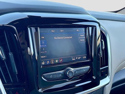 Used 2023 Chevrolet Traverse LS AWD/4WD image 14