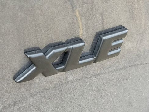 Used 2025 Toyota RAV4 XLE Premium FWD image 11