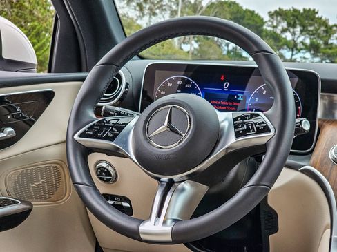 Certified 2026 Mercedes-Benz GLC 300 4MATIC image 16