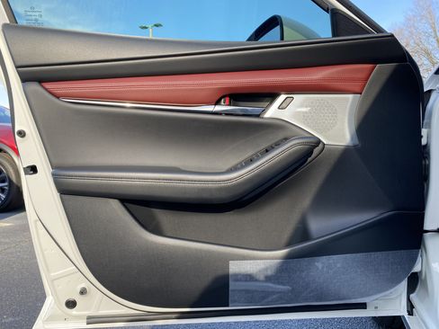 New 2026 MAZDA MAZDA3 2.5 S Hatchback w/ Premium Pkg image 15