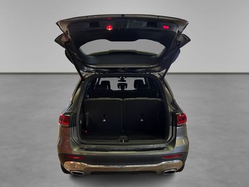 Used 2021 Mercedes-Benz GLB 250 4MATIC image 13