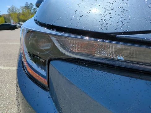 Used 2025 Toyota Corolla LE FWD image 10