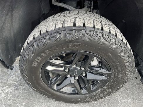 Certified 2024 Chevrolet Silverado 1500 LT Trail Boss w/ Convenience Package II image 17