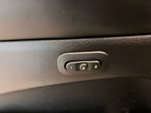 Used 2019 Jeep Grand Cherokee Limited AWD/4WD image 14