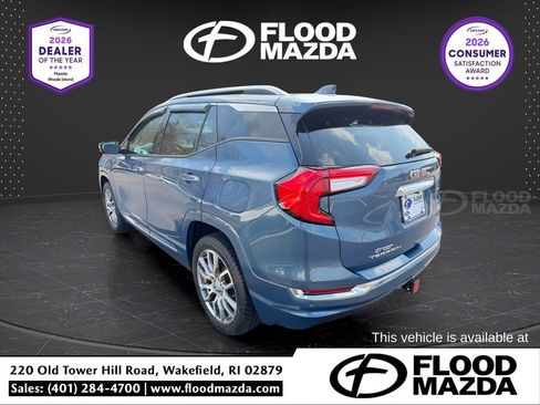 Used 2024 GMC Terrain Denali w/ Denali Premium Package image 5