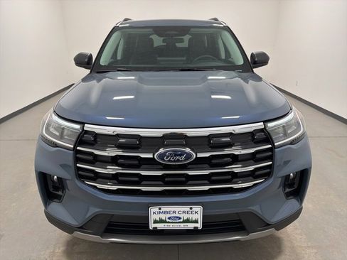 New 2026 Ford Explorer Active w/ Active Comfort Package image 2