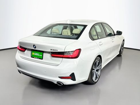 Used 2022 BMW 330i Sedan w/ Driving Assistance Package RWD image 10