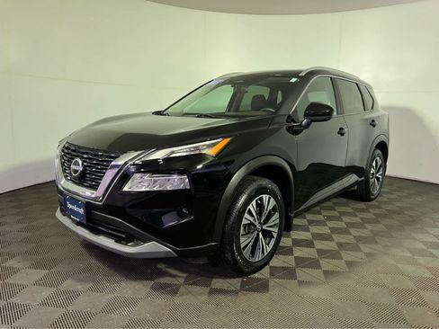 Used 2023 Nissan Rogue SV w/ SV Premium B Package image 3