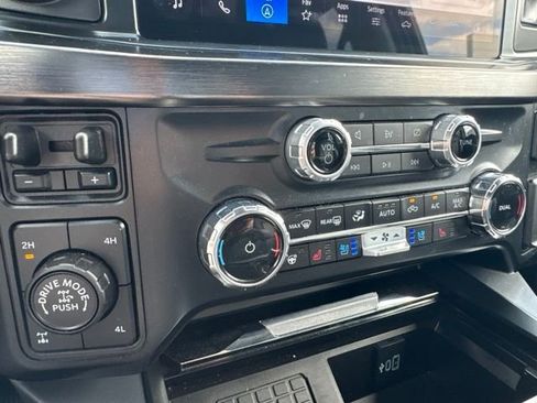 Used 2024 Ford F250 Lariat w/ Lariat Ultimate Package AWD/4WD image 22