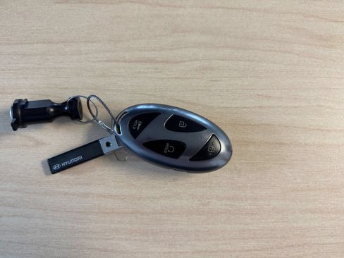 Used 2026 Hyundai Elantra Sport FWD image 23