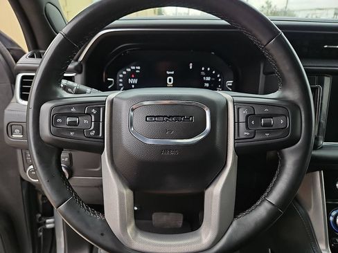 Used 2023 GMC Yukon Denali AWD/4WD image 30