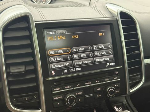 Used 2013 Porsche Cayenne Turbo image 26