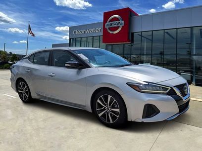 Used 2023 Nissan Maxima SV w/ Floor Mat Group