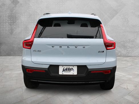 New 2026 Volvo XC40 B5 Plus w/ Protection Package Premier image 4