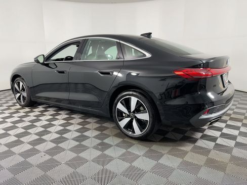 Used 2025 Audi A5 2.0T Prestige image 2