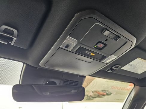 Used 2025 Toyota Tacoma SR5 image 26