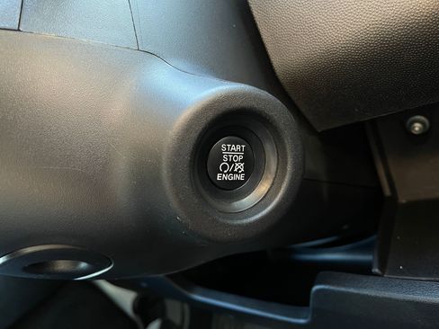 Used 2023 RAM ProMaster 2500 FWD image 17