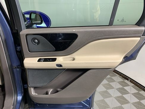 Used 2020 Lincoln Aviator Reserve image 37
