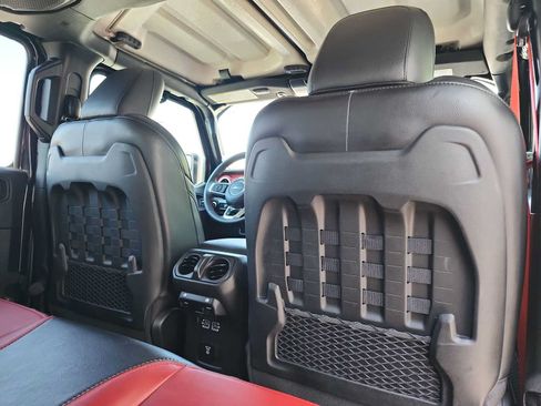 Used 2023 Jeep Wrangler Unlimited Rubicon 4xe AWD/4WD image 16