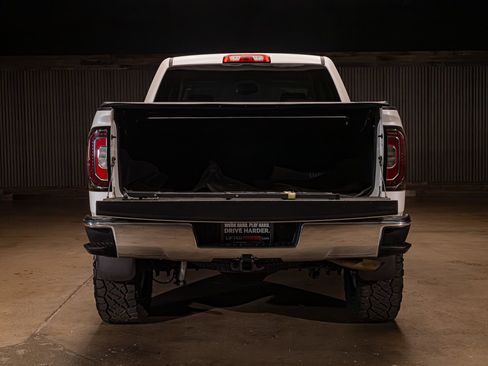 Used 2017 GMC Sierra 1500 SLT w/ Texas SLT Premium Package AWD/4WD image 9