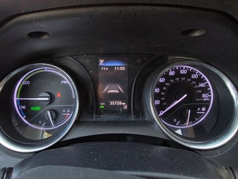 Used 2020 Toyota Camry LE image 7