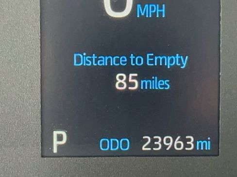 Used 2025 Toyota Corolla SE image 26