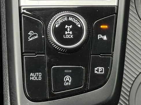 Certified 2025 Kia Sportage LX image 37