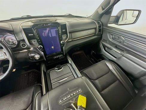 Used 2019 RAM 1500 Limited w/ Body Color Bumper Group image 11