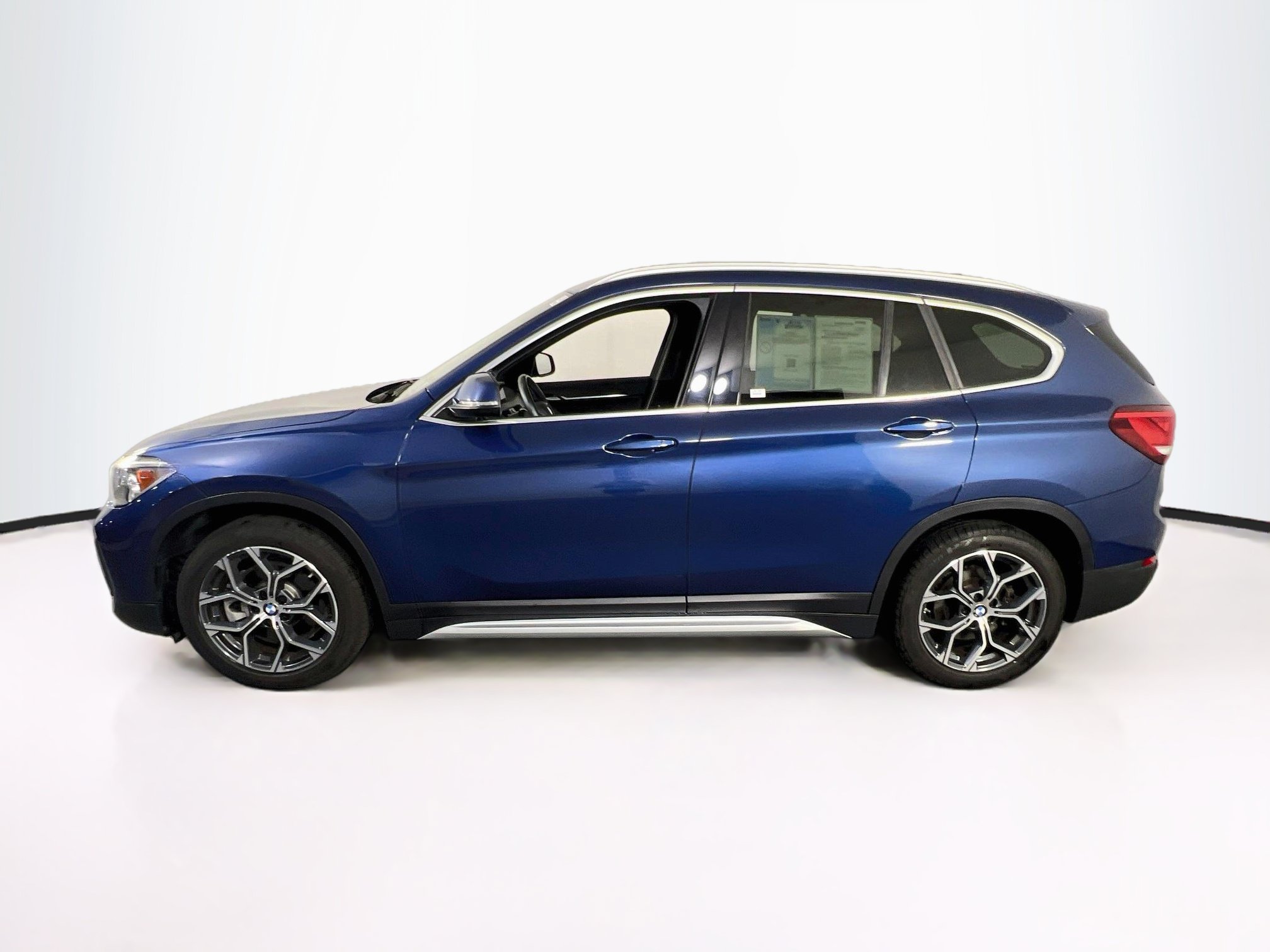 Used 2021 BMW X1 xDrive28i w/ Premium Package AWD/4WD image 8