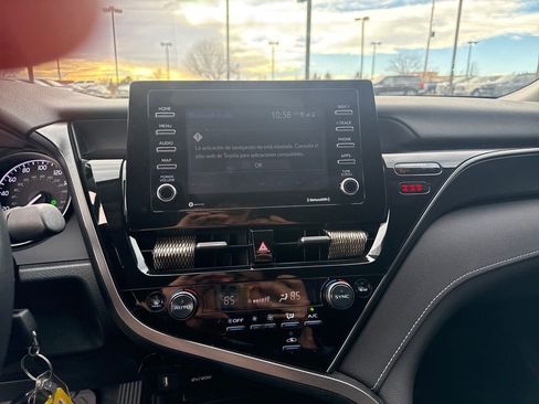 Used 2024 Toyota Camry SE image 18