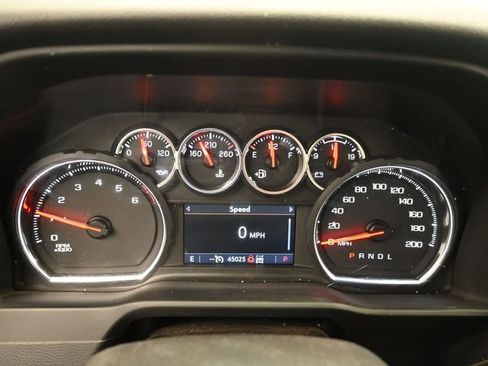 Used 2023 Chevrolet Silverado 2500 LT w/ Snow Plow Prep/Camper Package image 15