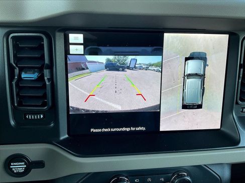 Used 2023 Ford Bronco Wildtrak AWD/4WD image 16