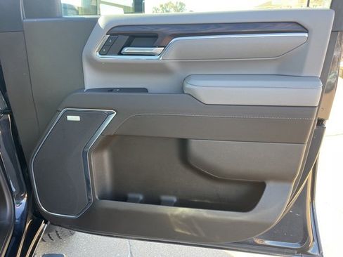 Used 2024 GMC Sierra 2500 SLT w/ SLT Premium Package image 56