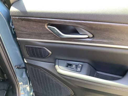 New 2026 Jeep Grand Cherokee L Limited AWD/4WD image 41