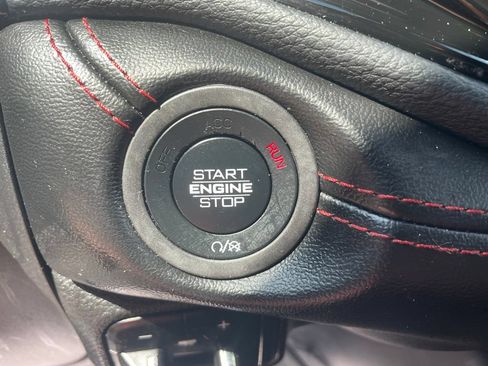 Used 2024 Dodge Durango GT RWD image 9