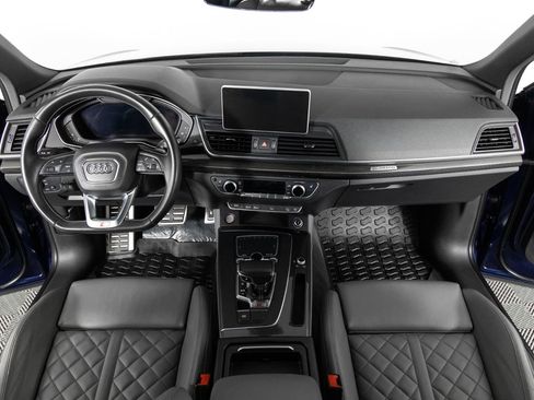 Used 2018 Audi SQ5 Premium Plus w/ Navigation Package image 32