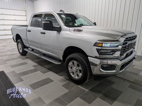 Used 2026 RAM 2500 Big Horn AWD/4WD image 6