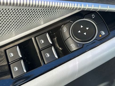 Used 2025 Ford Explorer Platinum w/ LUX Leather Package image 30