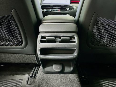 New 2026 Genesis GV70 2.5T AWD/4WD image 18