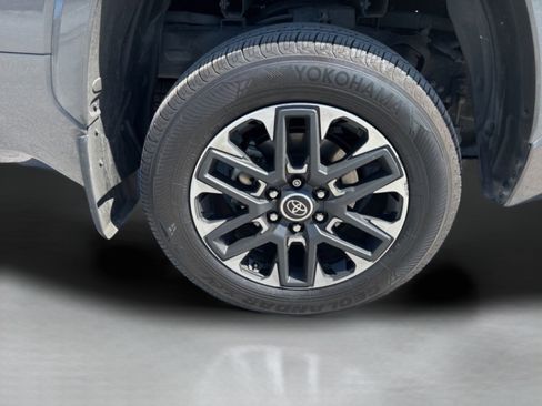 Used 2024 Toyota Tundra Limited AWD/4WD image 49