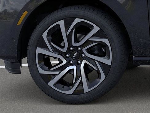New 2026 Lincoln Navigator L Reserve AWD/4WD image 19