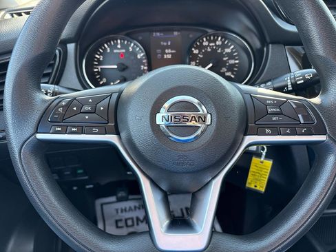 Used 2021 Nissan Rogue Sport S image 26