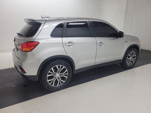 Used 2018 Mitsubishi Outlander Sport ES AWD/4WD image 10