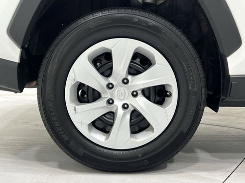 Used 2024 Toyota RAV4 LE image 10