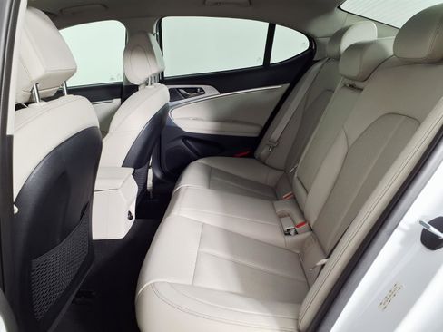 Used 2019 Genesis G70 2.0T Sport image 13