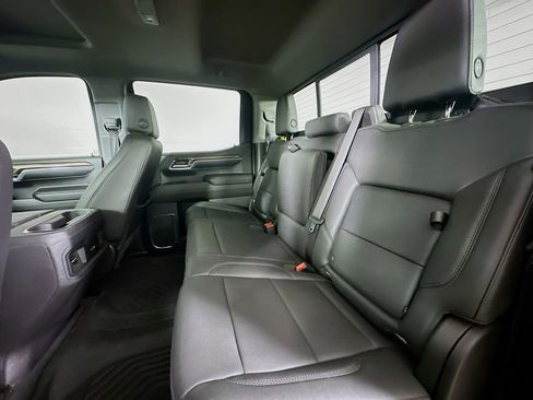 Used 2024 Chevrolet Silverado 1500 LT Trail Boss w/ Convenience Package II image 14