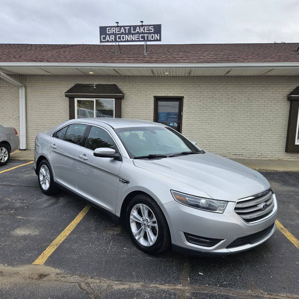 Used 2015 Ford Taurus SEL w/ Equipment Group 201A FWD image 2